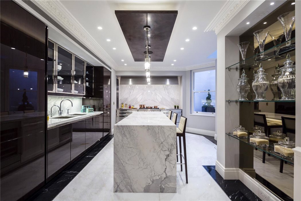 Statuario Bookmatched Island