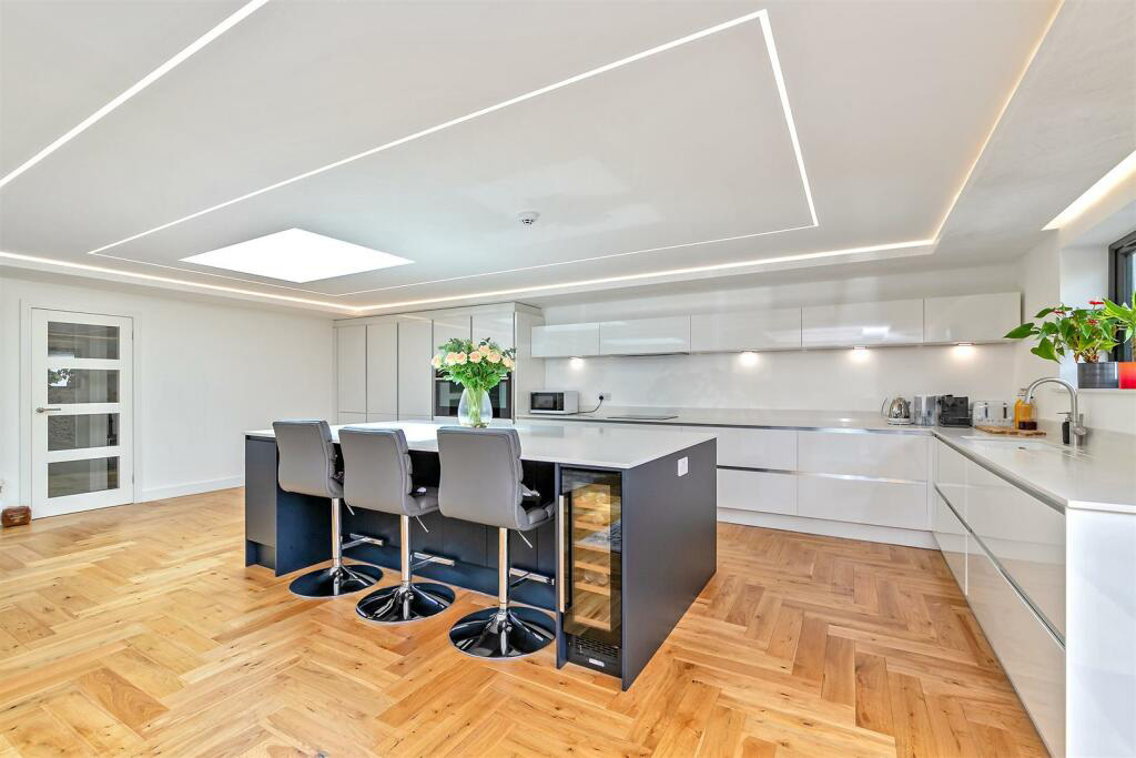 Absolute White worktop