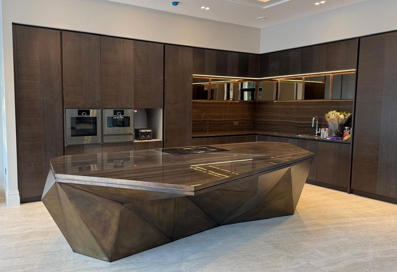 Eramosa Marble Worktop & Island